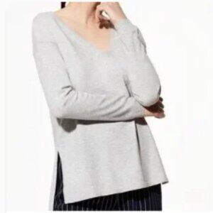 Aritzia Babaton Erin Gray Linen Wool Blend Gray V-neck Sweater Small